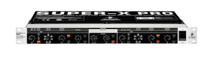 CX2310 BEHRINGER Crossover de 2 vías
